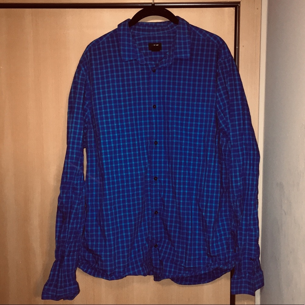 BUTTON DOWN SHIRT
